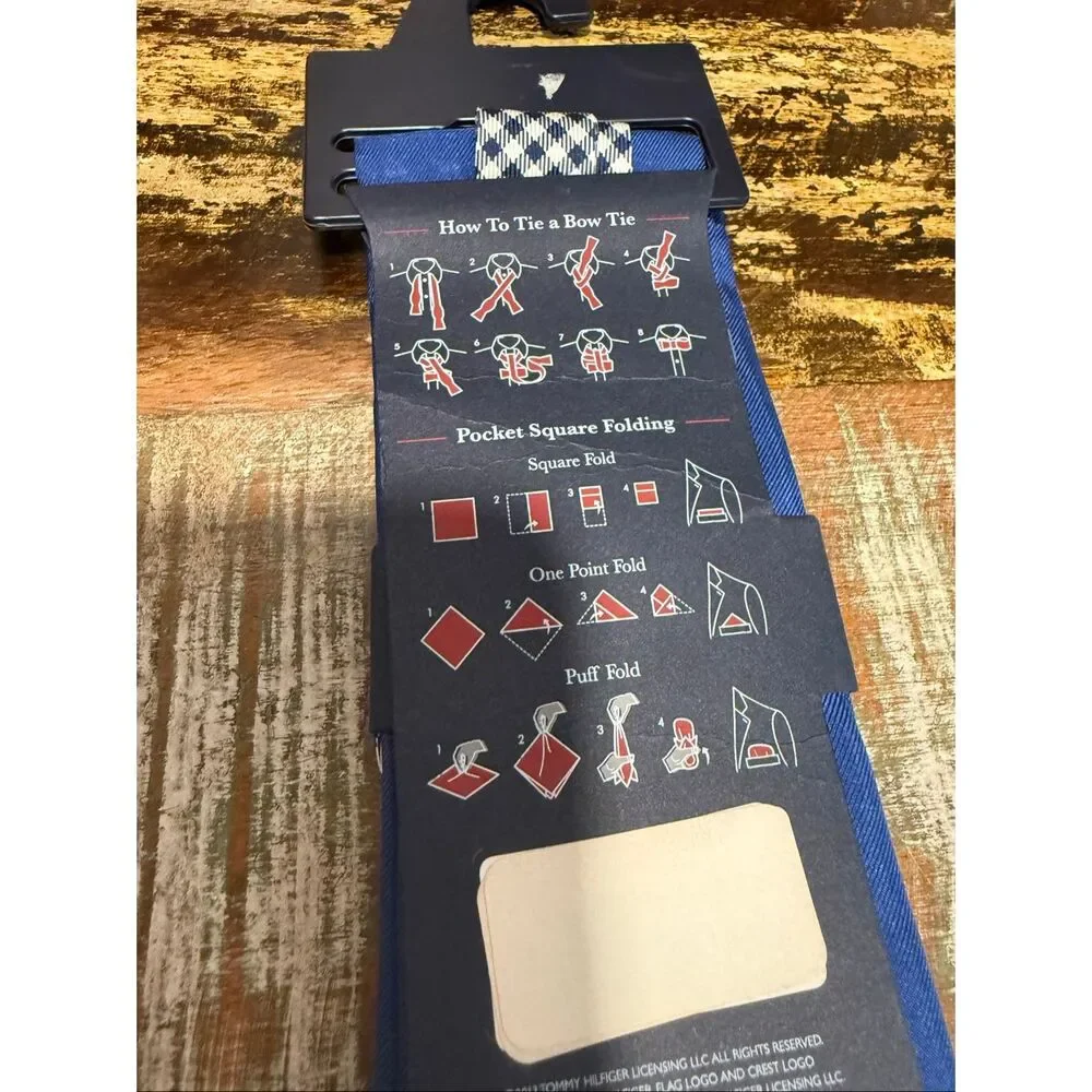 Tommy Hilfiger Bow Tie and Pocket Square Set - NEW Gingham